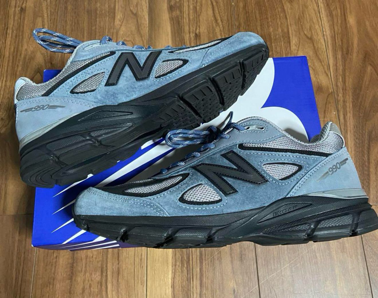 New Balance 990V4 "Arctic Grey"