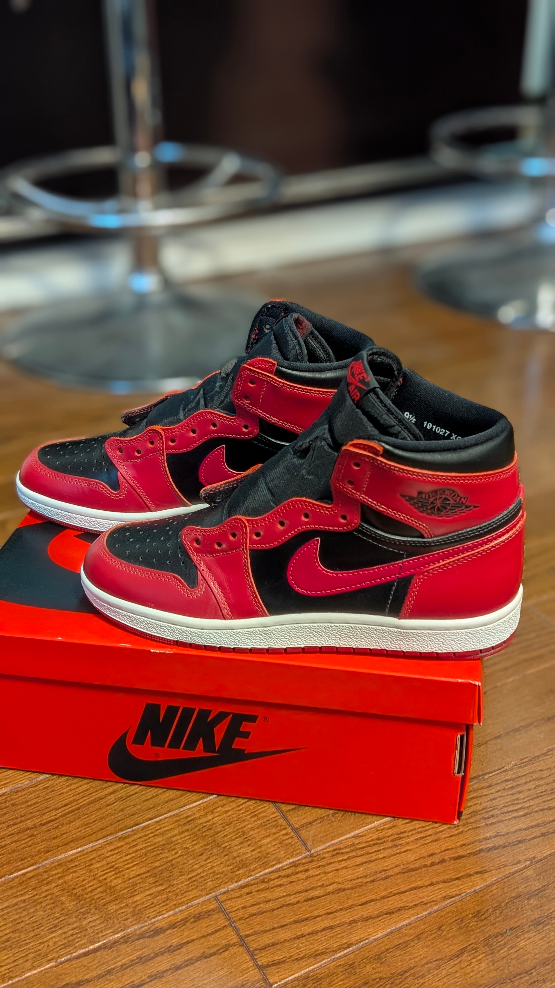 Nike Air Jordan 1 High ’85 "Varsity Red"