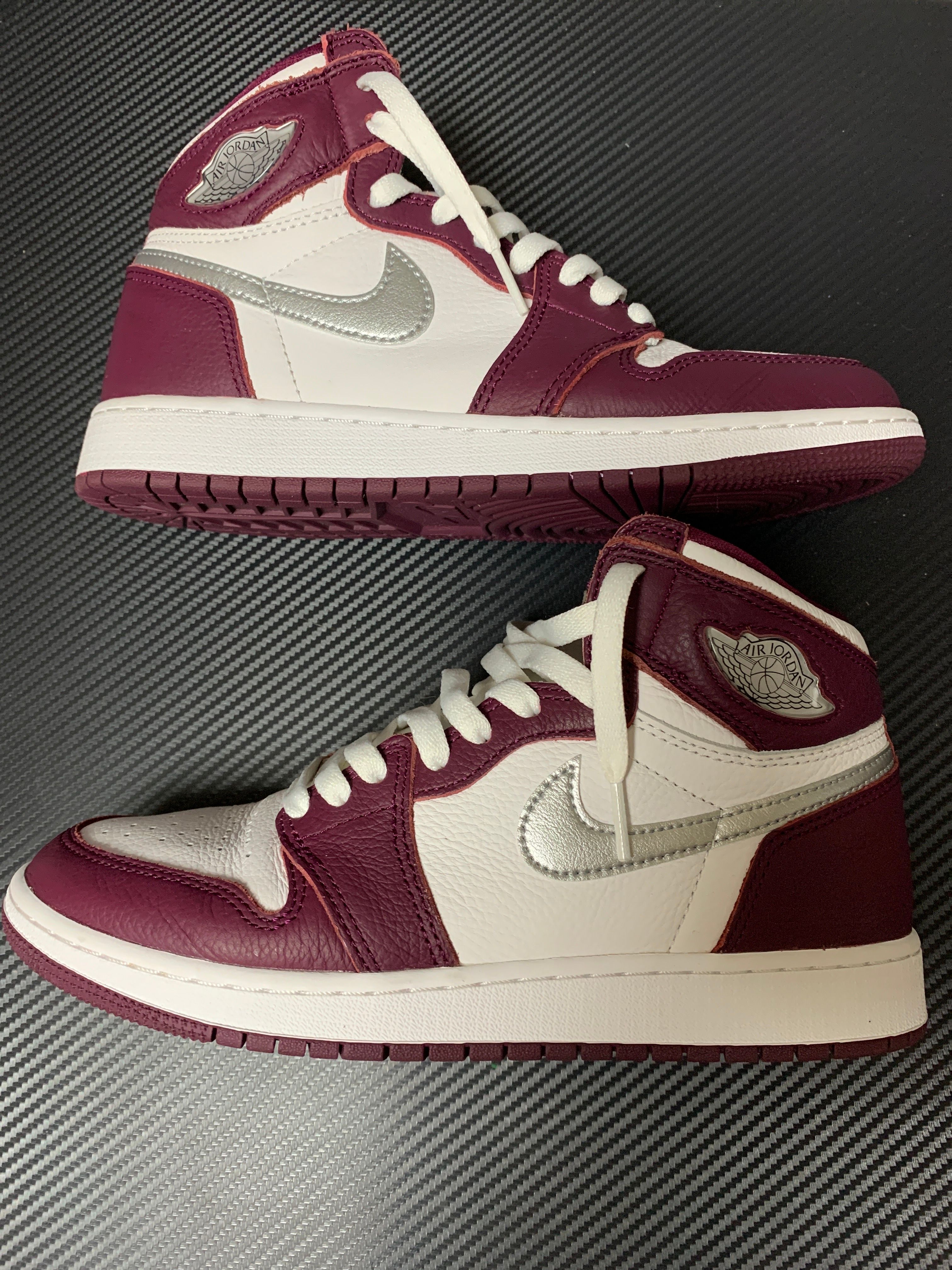 Nike GS Air Jordan 1 High OG "Bordeaux"