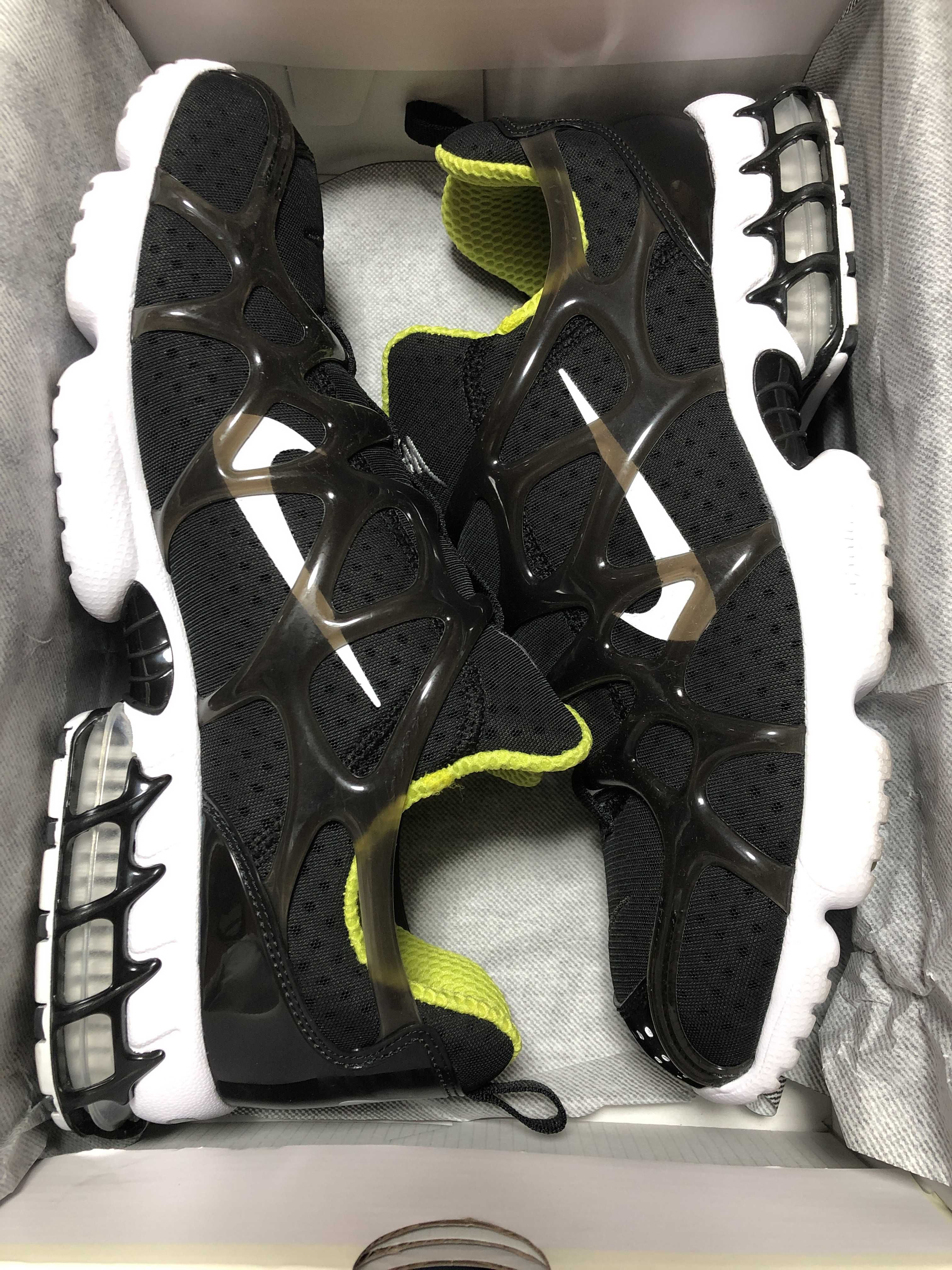 Stussy x Nike Air Zoom Kukini "Black/White/Bright Cactus"