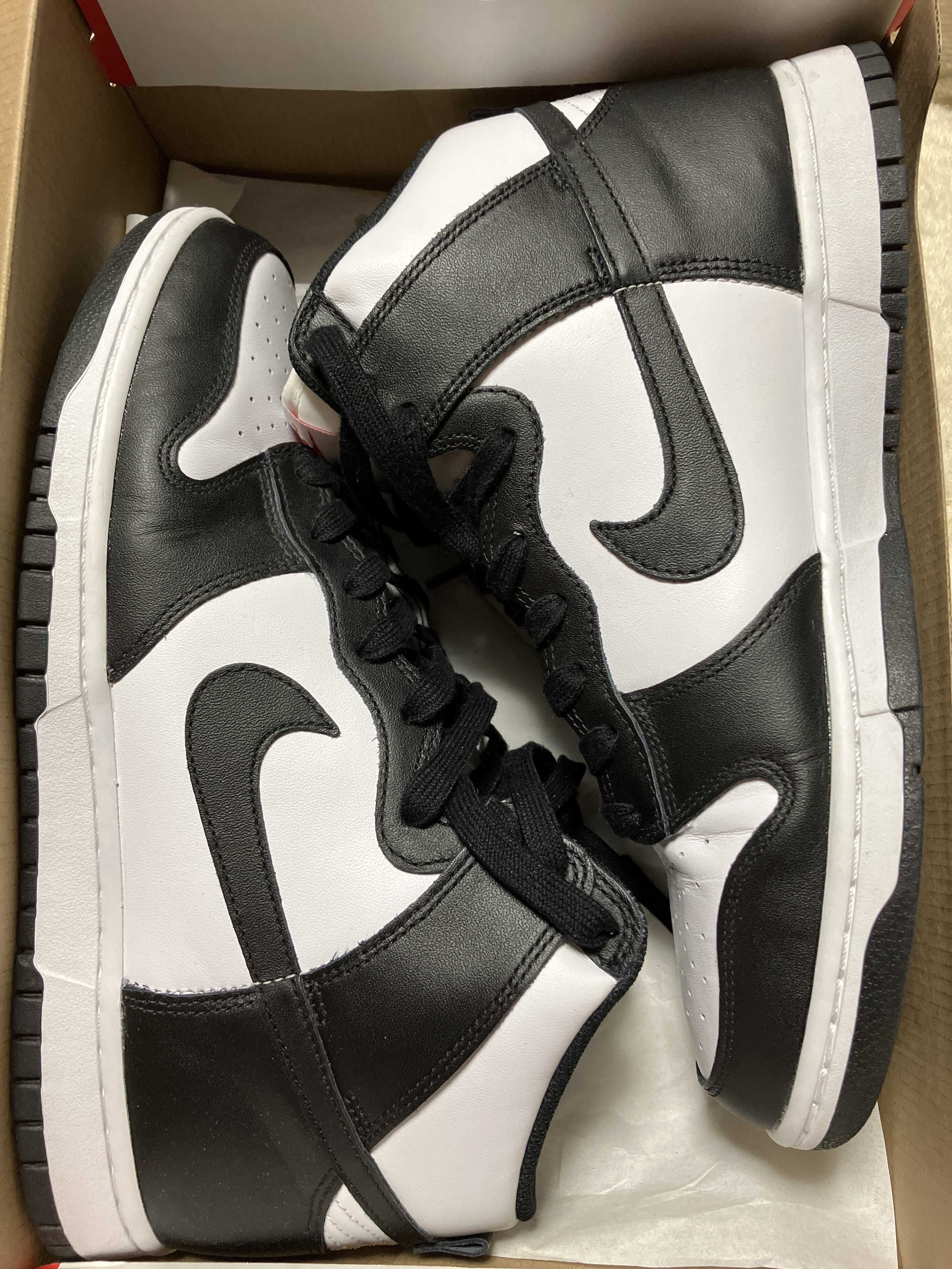 Nike Dunk High "Black and White"