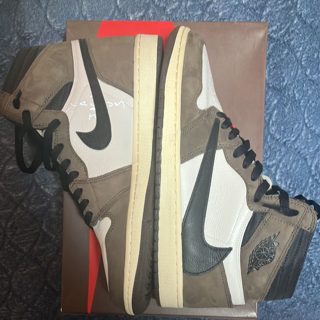 Travis Scott × Nike Air Jordan 1 Retro High OG TS SP "Sail/Dark Mocha"