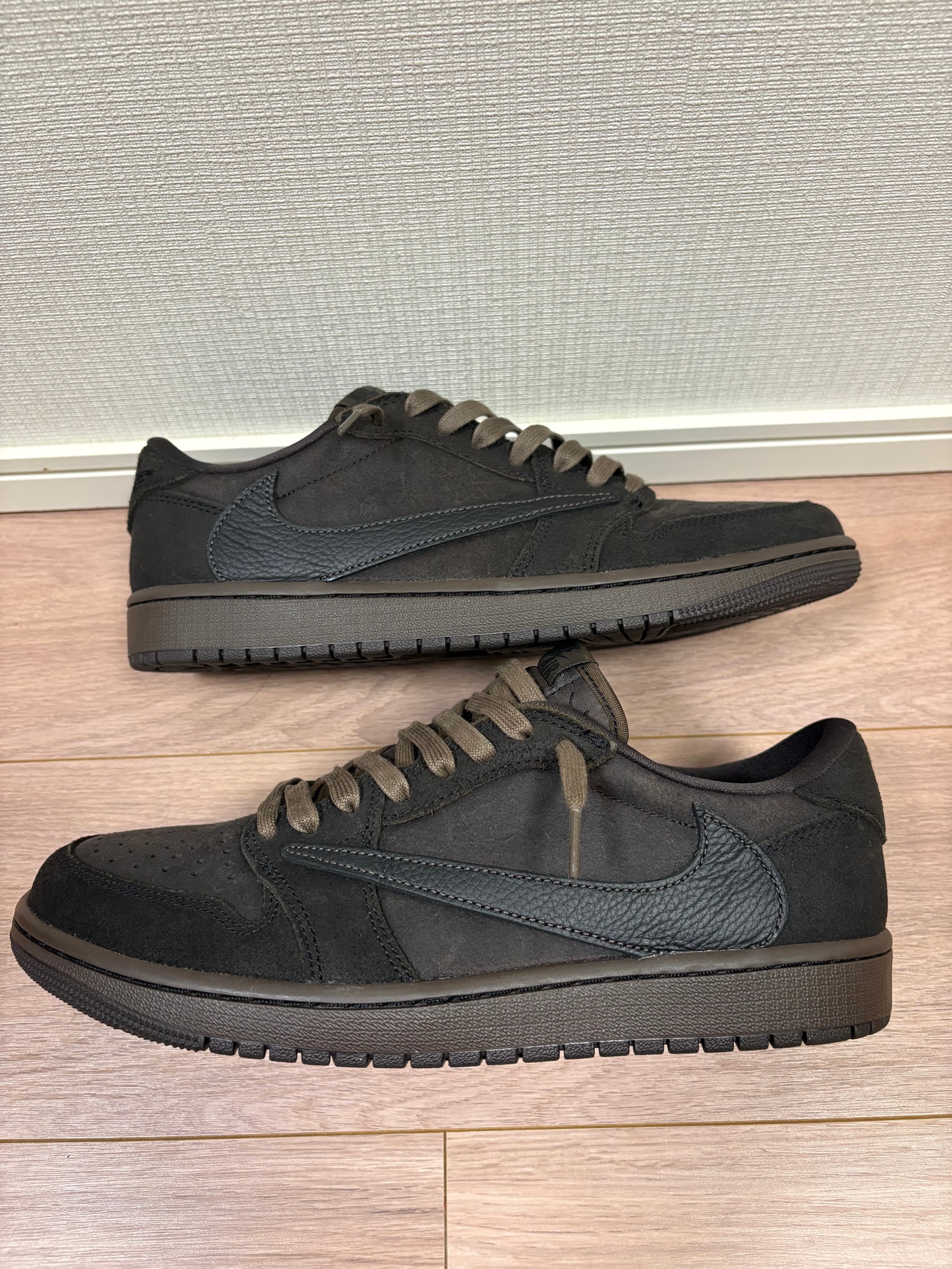 Travis Scott × Nike Air Jordan 1 Low OG SP "Velvet Brown and Dark Mocha"