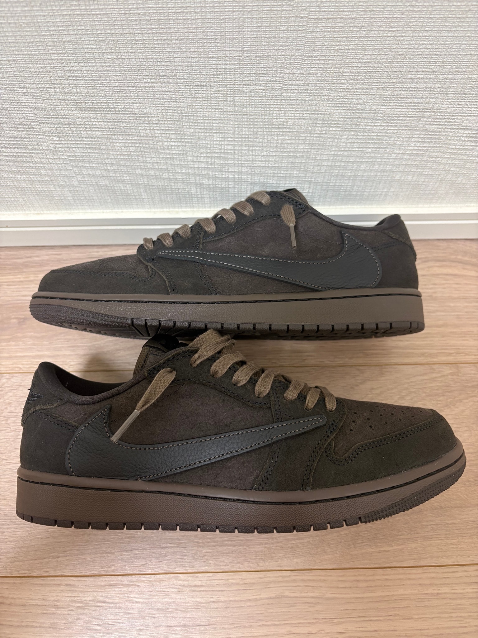 Travis Scott × Nike Air Jordan 1 Low OG SP "Velvet Brown and Dark Mocha"