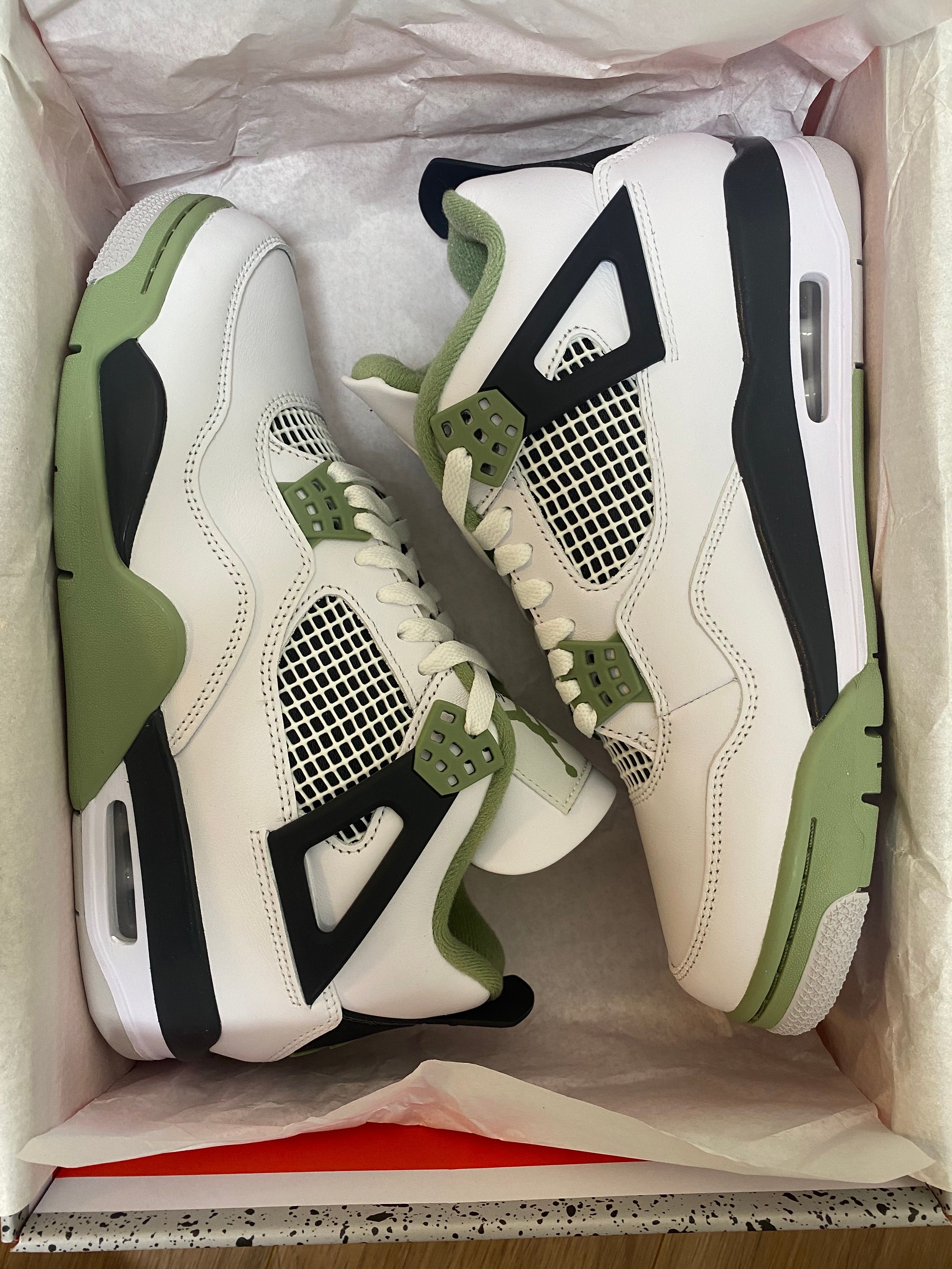 Nike Women's Air Jordan 4 "Oil Green"