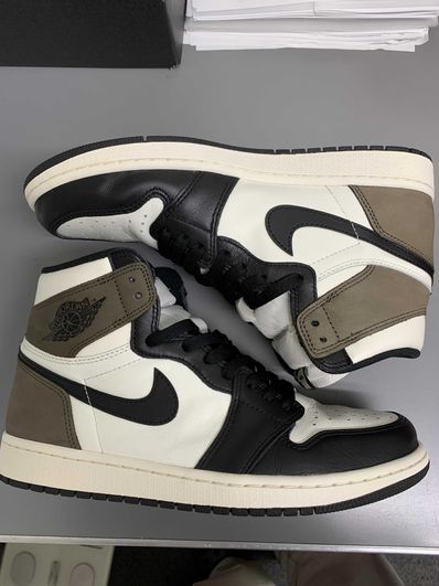 Nike Air Jordan 1 High OG "Sail/Dark Mocha/Black"