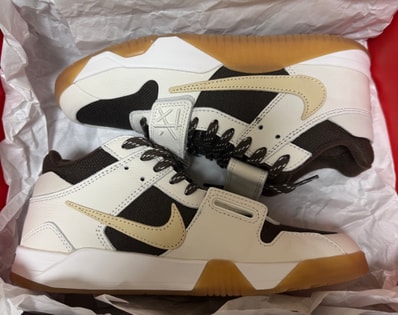 Travis Scott × Nike Jordan Jumpman Jack TR "Sail and Dark Mocha"