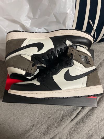 Nike Air Jordan 1 High OG "Sail/Dark Mocha/Black"