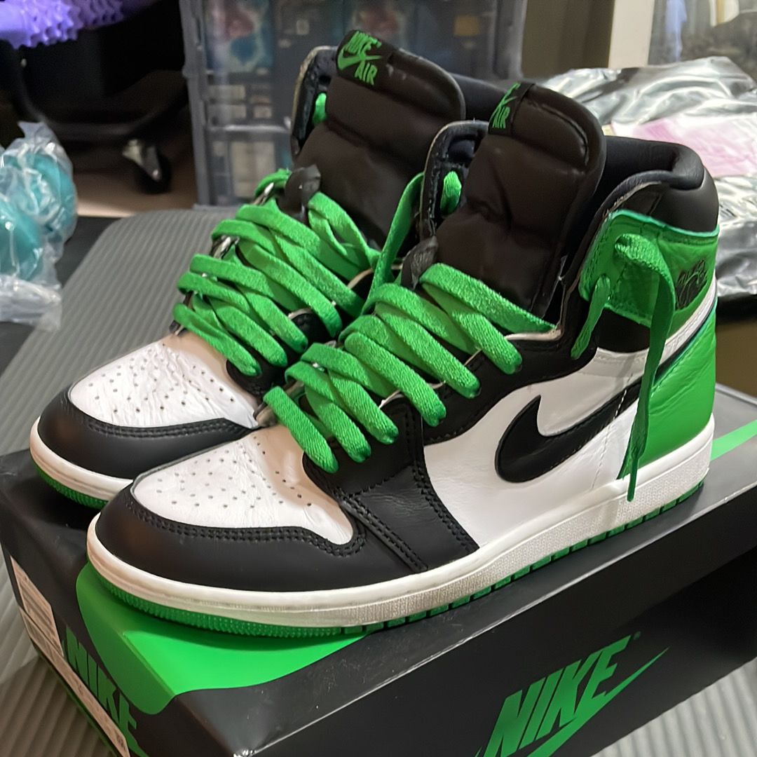 Nike Air Jordan 1 Retro High OG "Celtics/Black and Lucky Green" (2023)