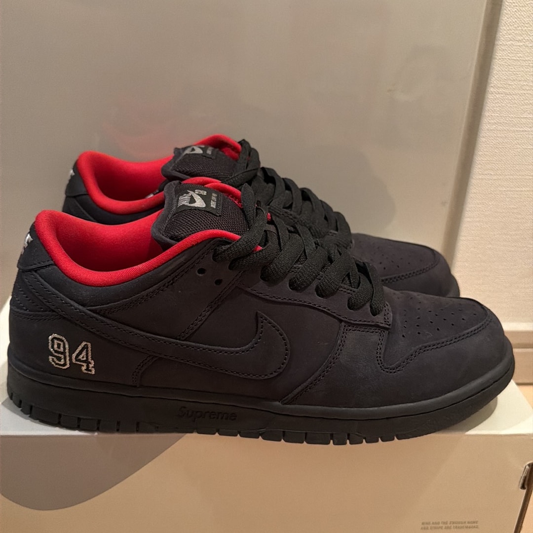 Supreme × Nike SB Dunk Low "Black" (25FW Week2)