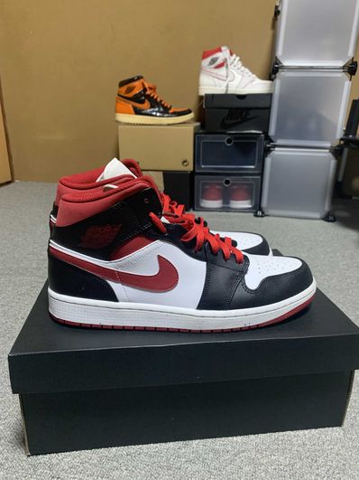 Nike Air Jordan 1 Mid "White/Gym Red Black"