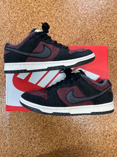 Nike Women's Dunk Low SE "Burgundy Crush"