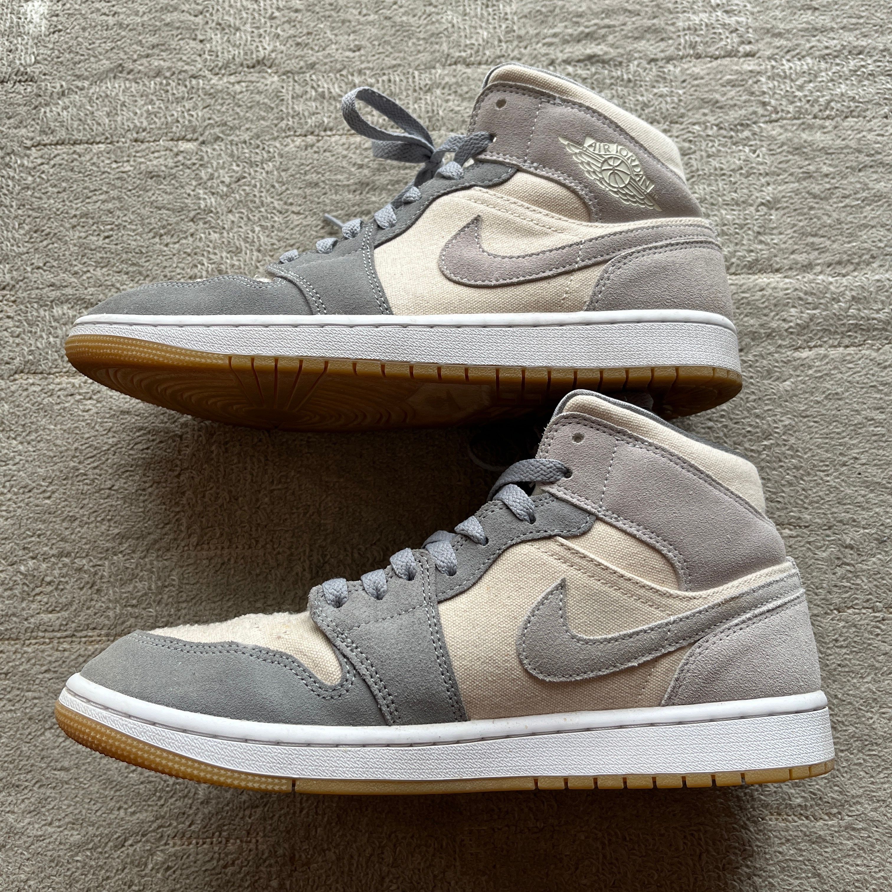 Nike Air Jordan 1 Mid SE "Coconut Milk/Particle Grey"
