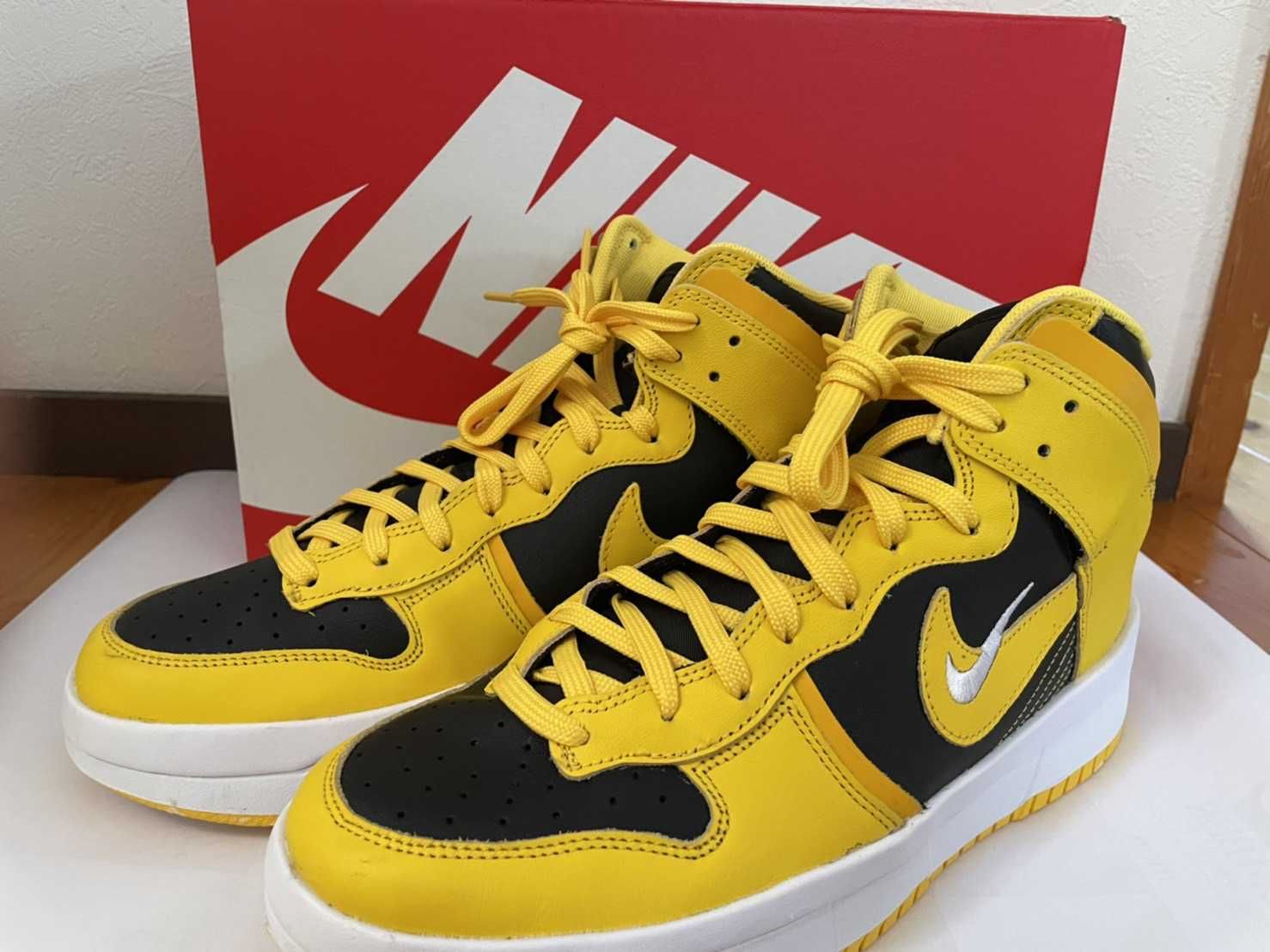 Nike Women's Dunk High UP "Gold/Black"