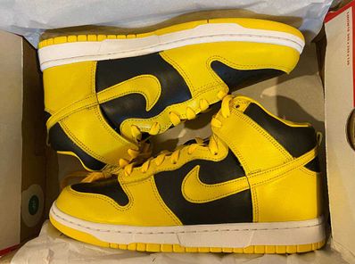 Nike Dunk High "Black/Varsity Maize"