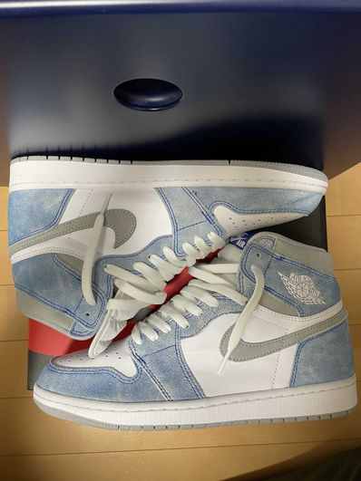 Nike Air Jordan 1 High OG "Hyper Royal"