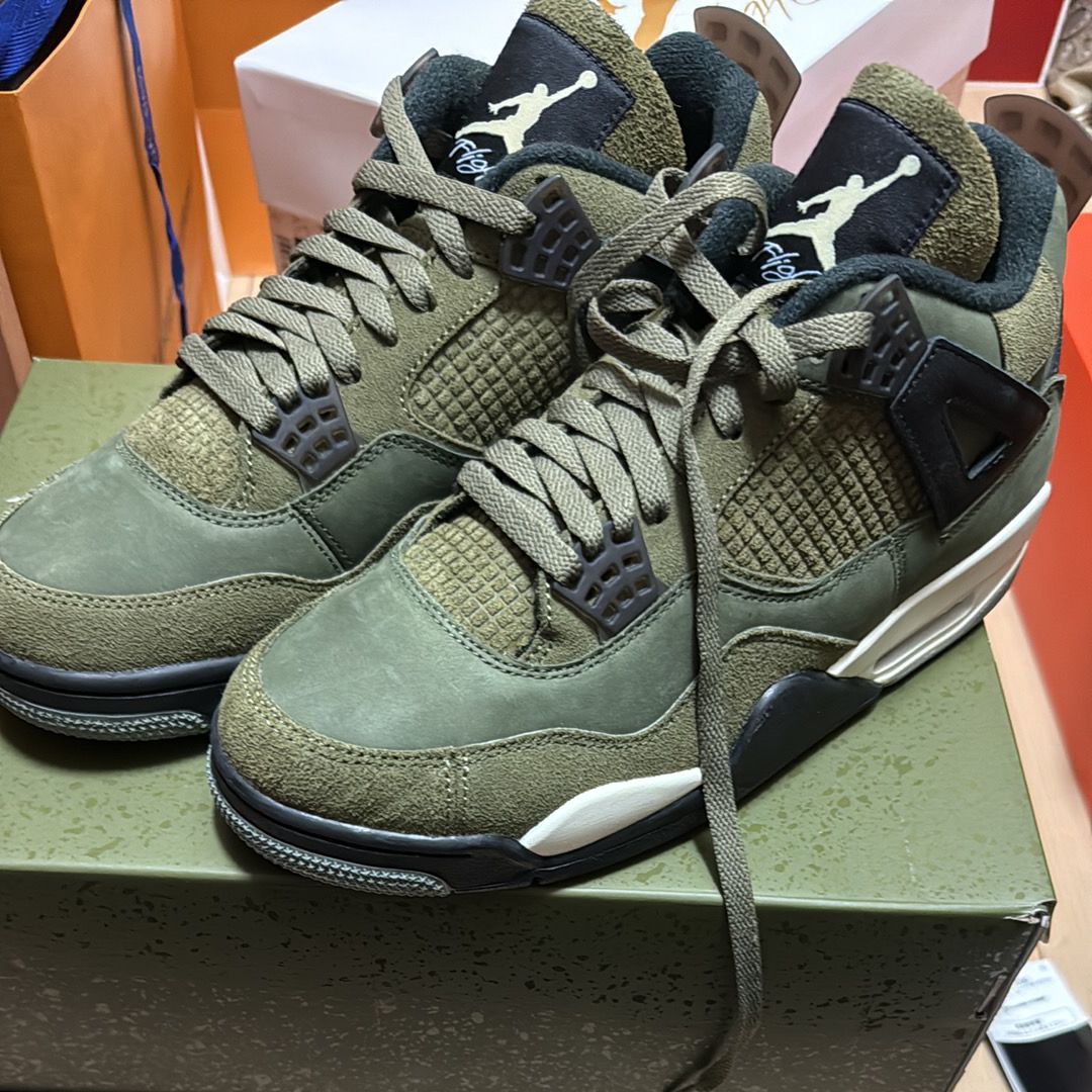 Nike Air Jordan 4 Retro SE Craft "Olive"