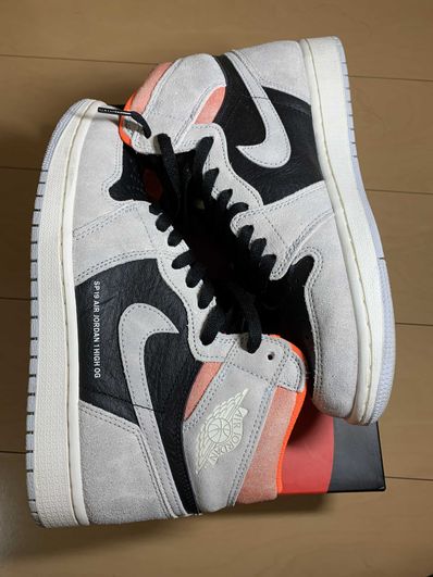 Nike Air Jordan 1 RETRO High OG "Hyper Crimson"