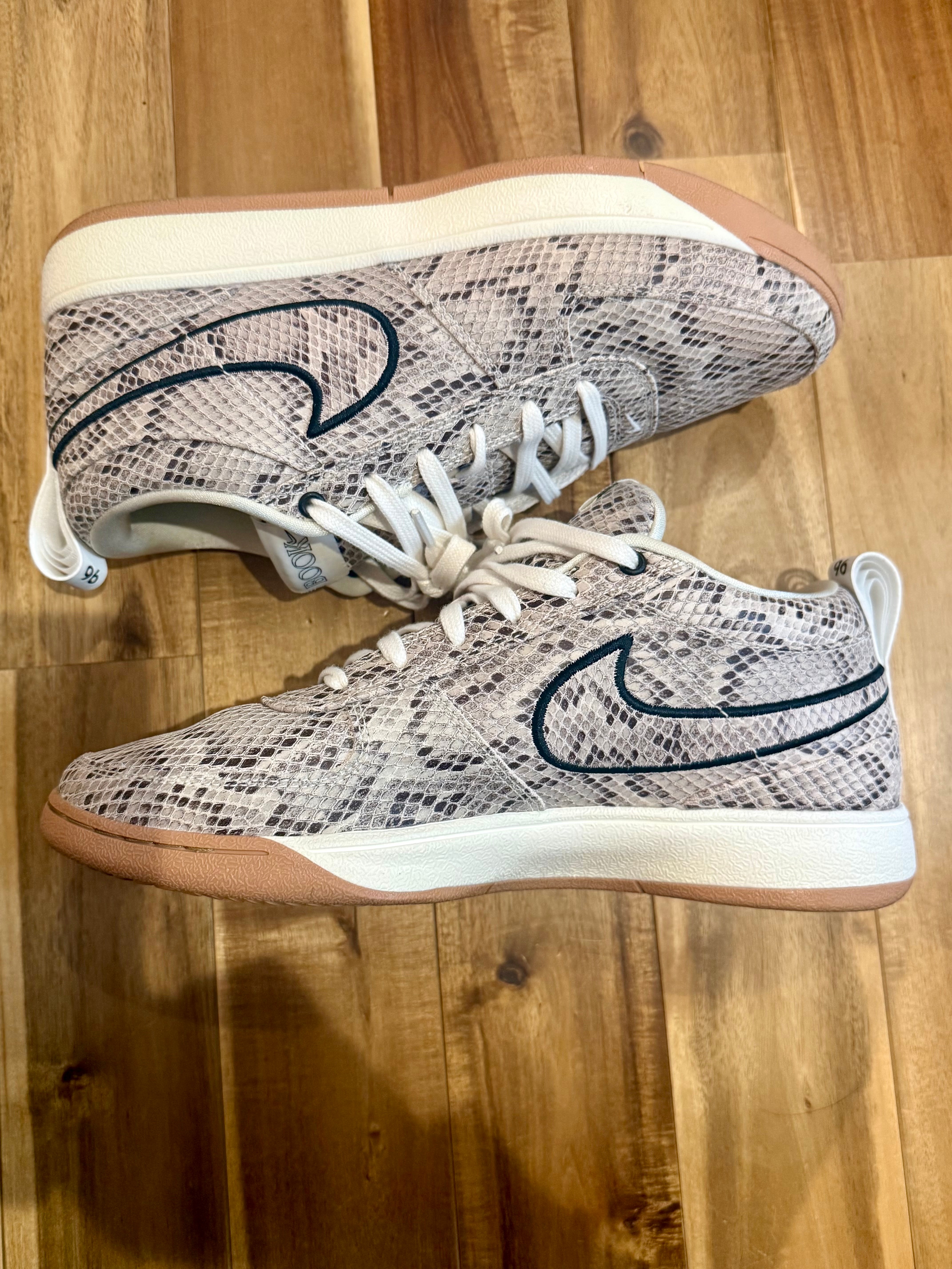 Nike Book 1 EP Leather 