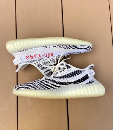 adidas YEEZY Boost 350 V2 "Zebra"