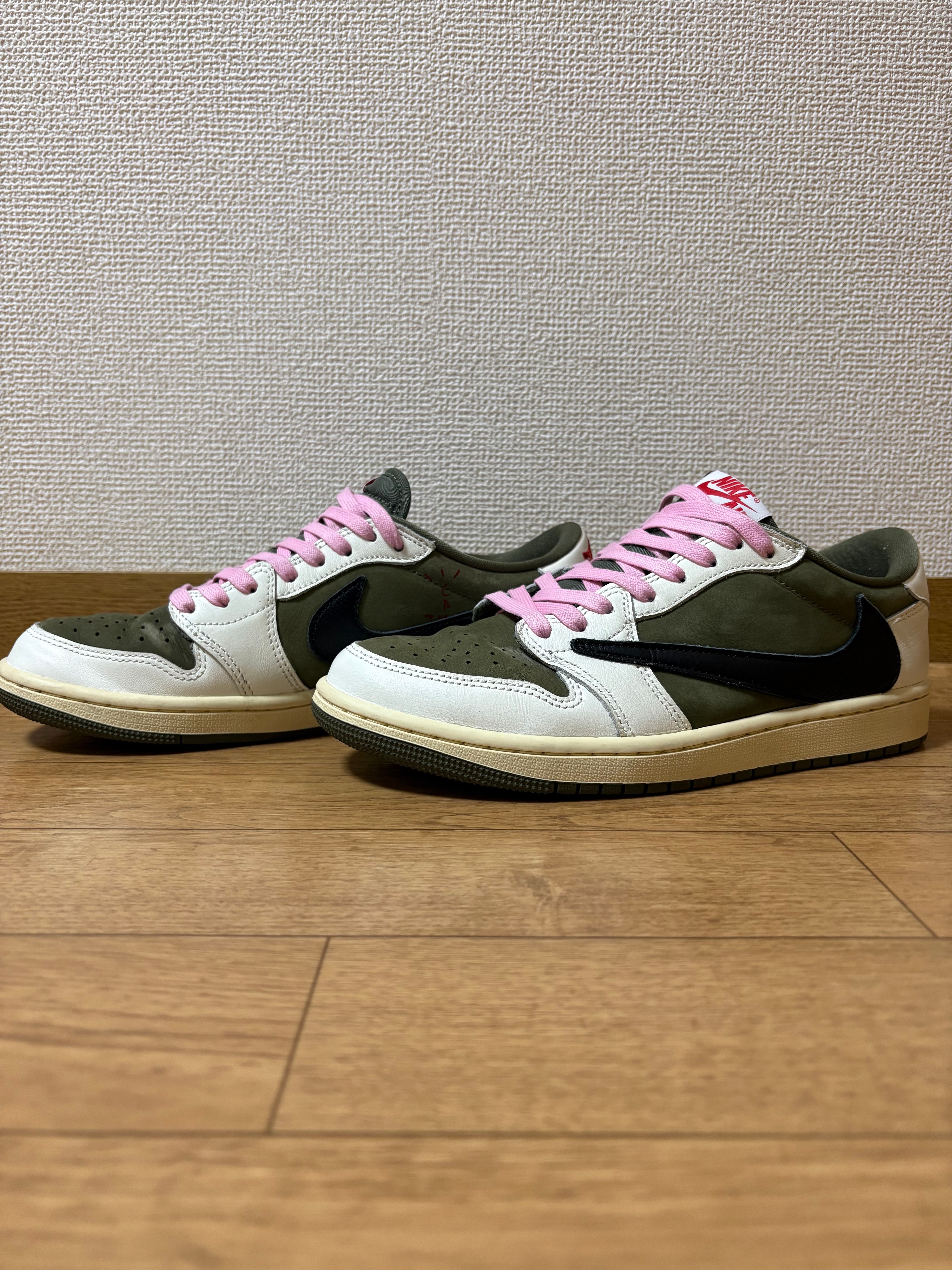 Travis Scott × Nike Air Jordan 1 Low OG SP "Reverse Olive"