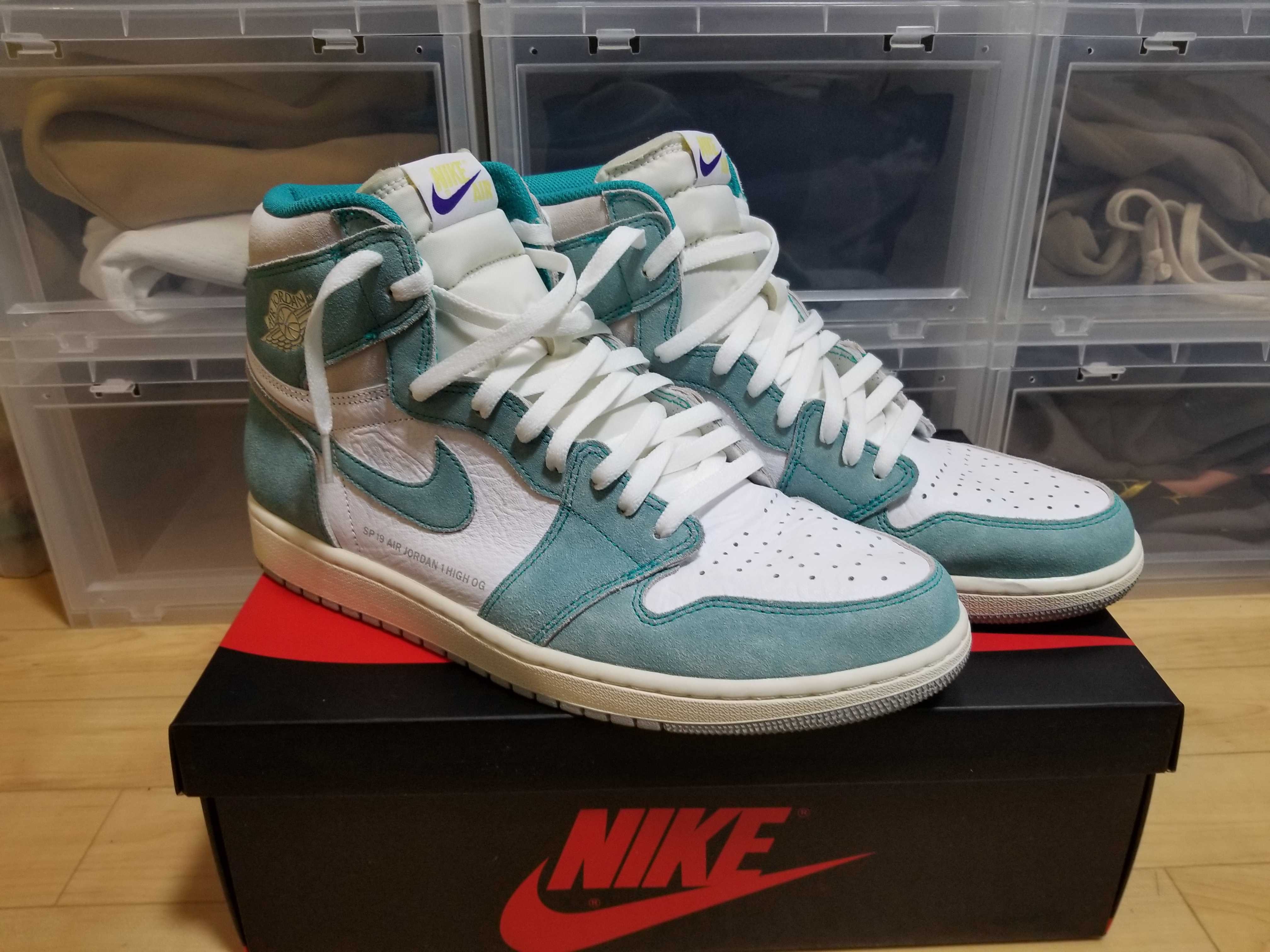 Nike Air Jordan 1 Retro High OG "Turbo Green"