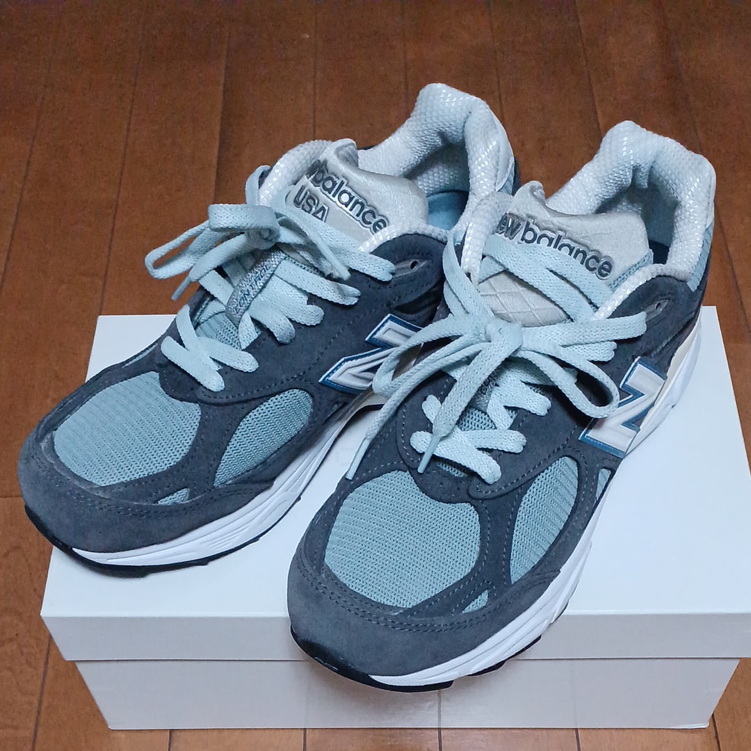 KITH × New Balance 990V3 "Steel Blue"