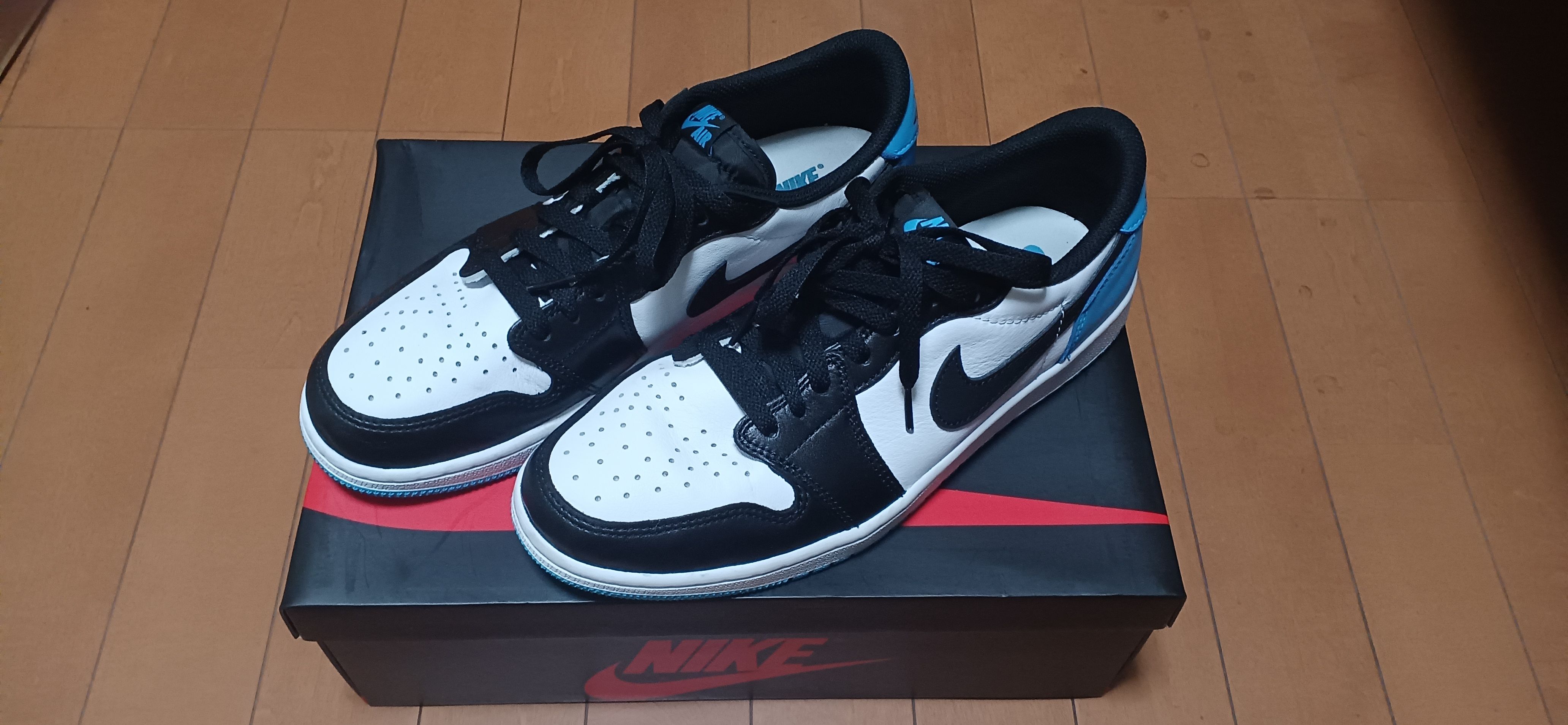 Nike Women's Air Jordan 1 Low OG "Black and Dark Powder Blue/UNC"
