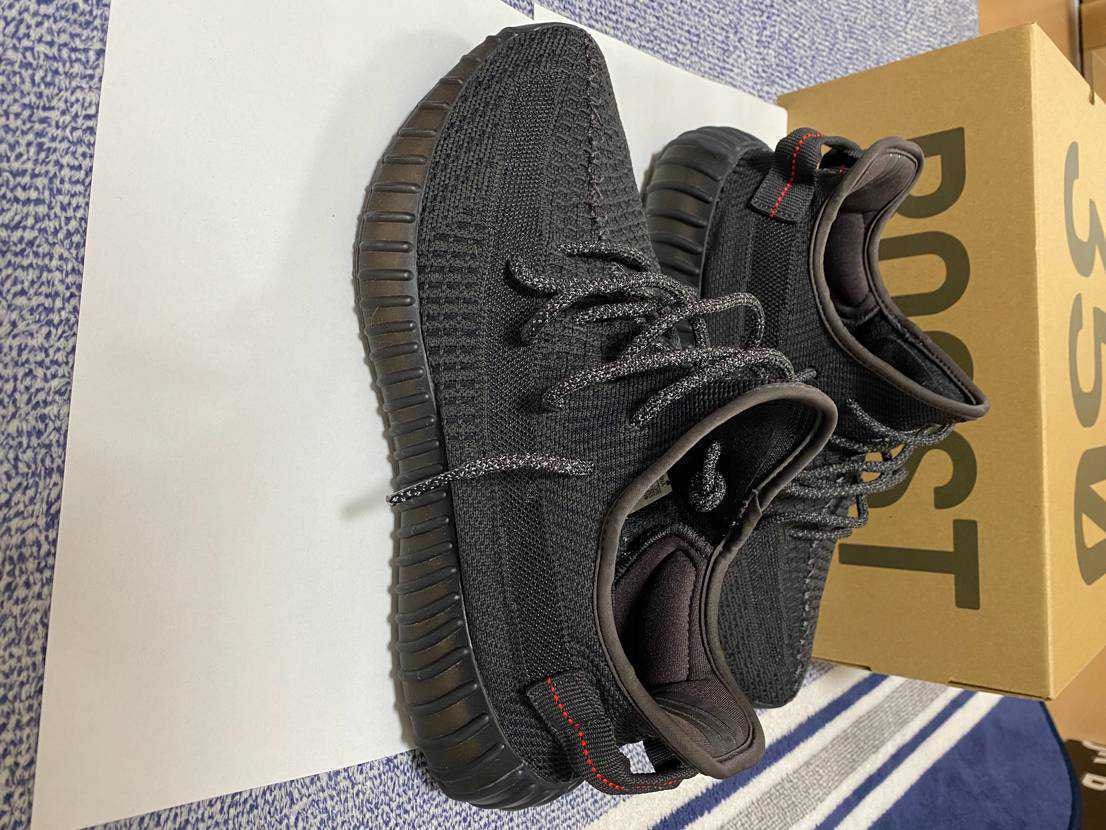 adidas YEEZY Boost 350 V2 "Black"