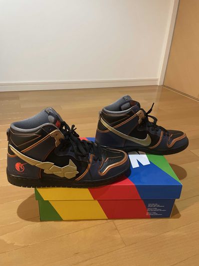 Gundam Unicorn × Nike SB Dunk High PRO QS "Banshee"