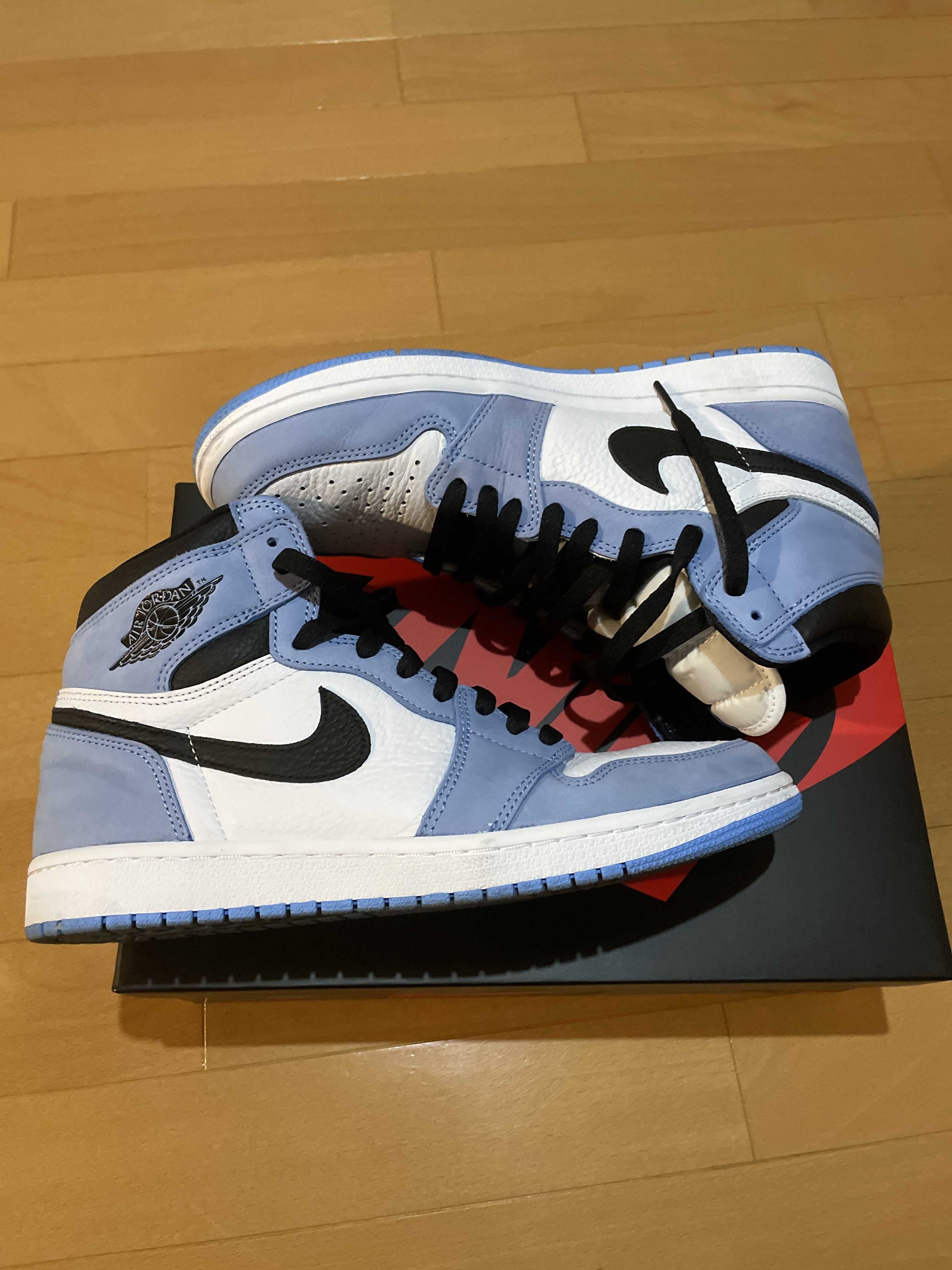 Nike Air Jordan 1 High OG "University Blue"