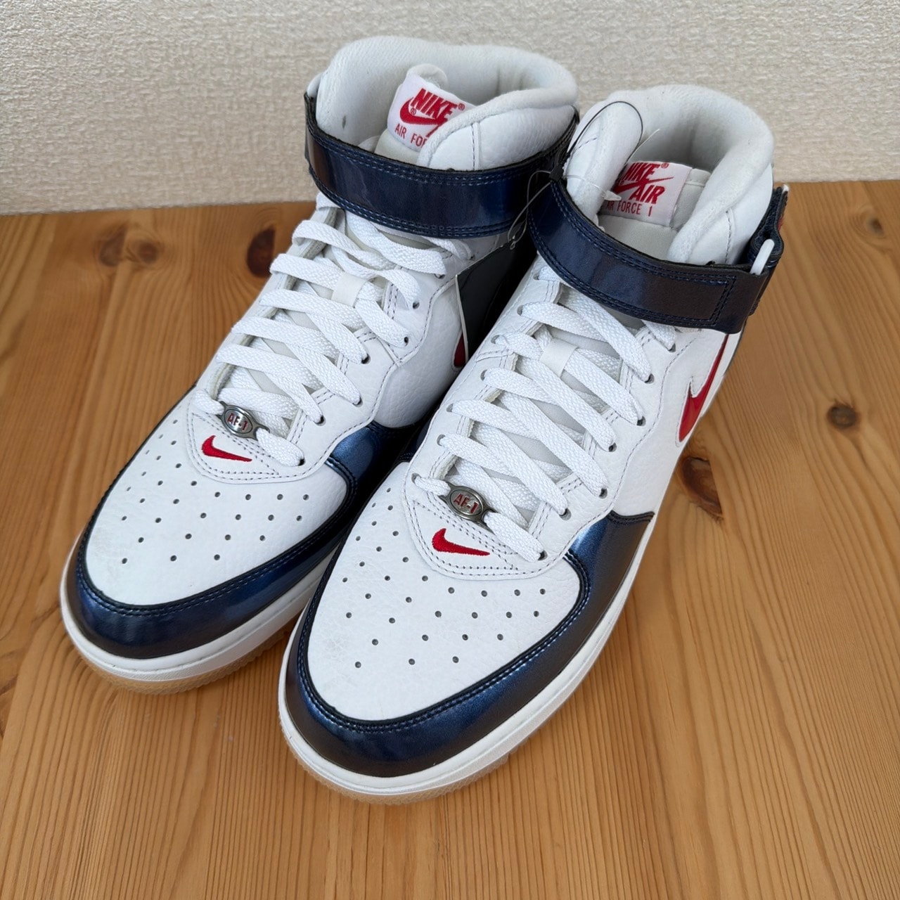 A+ (新品・未使用(ワケあり))】ナイキ エアフォース1 ミッド QS