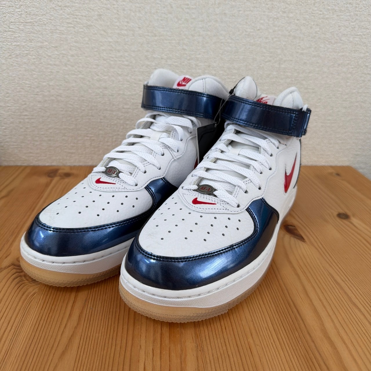 A+ (新品・未使用(ワケあり))】ナイキ エアフォース1 ミッド QS