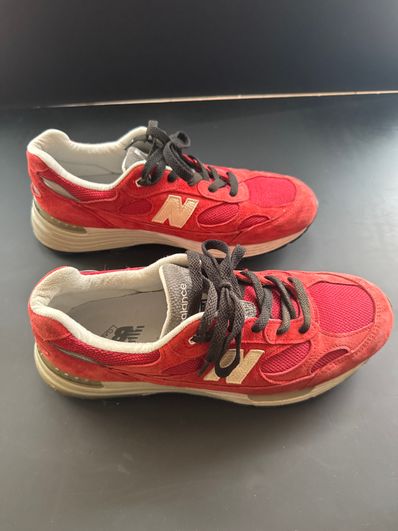 KITH × New Balance 992 Kithmas "Red"