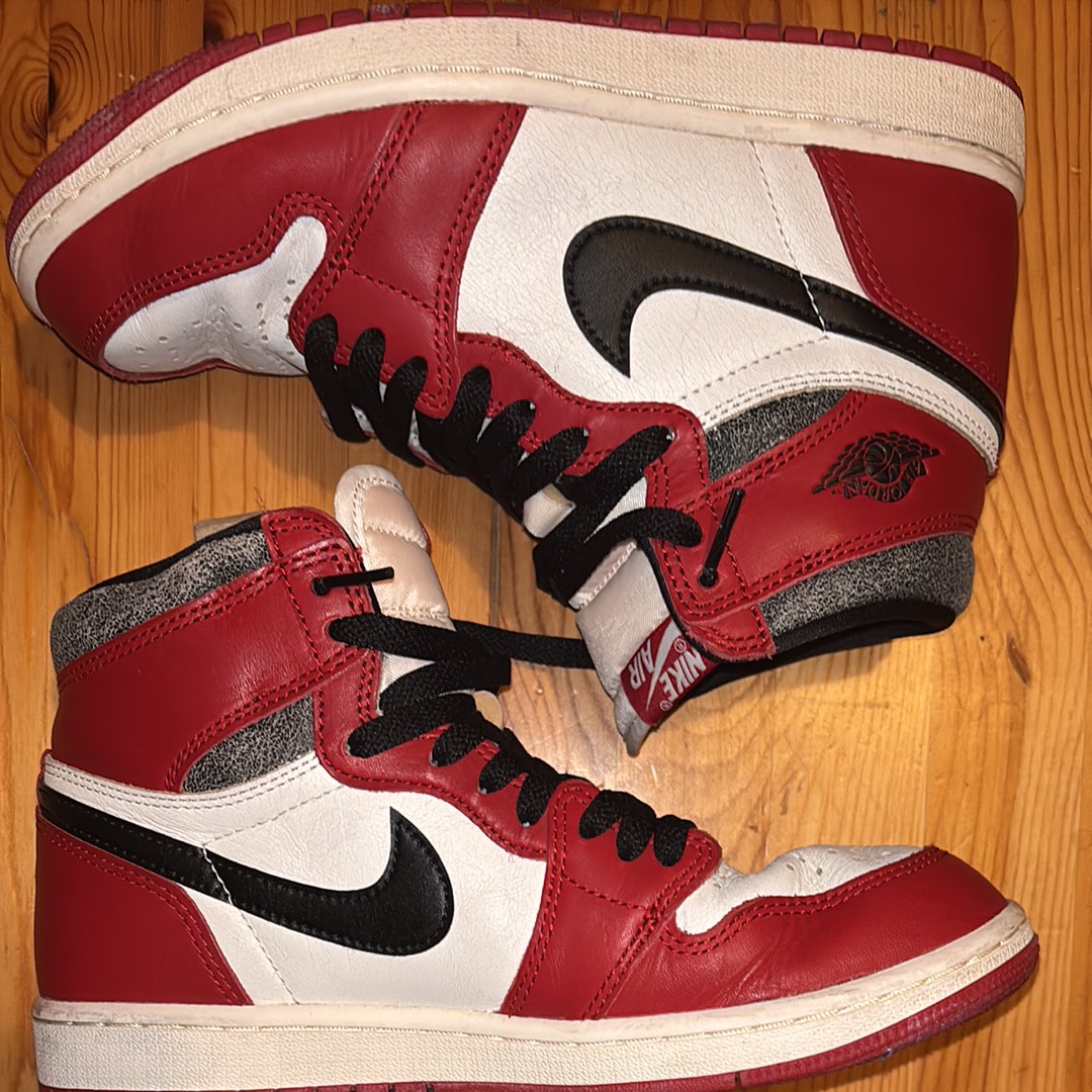 ナイキ エアジョーダン1 ハイ OG "ロスト&ファウンド/シカゴ"
