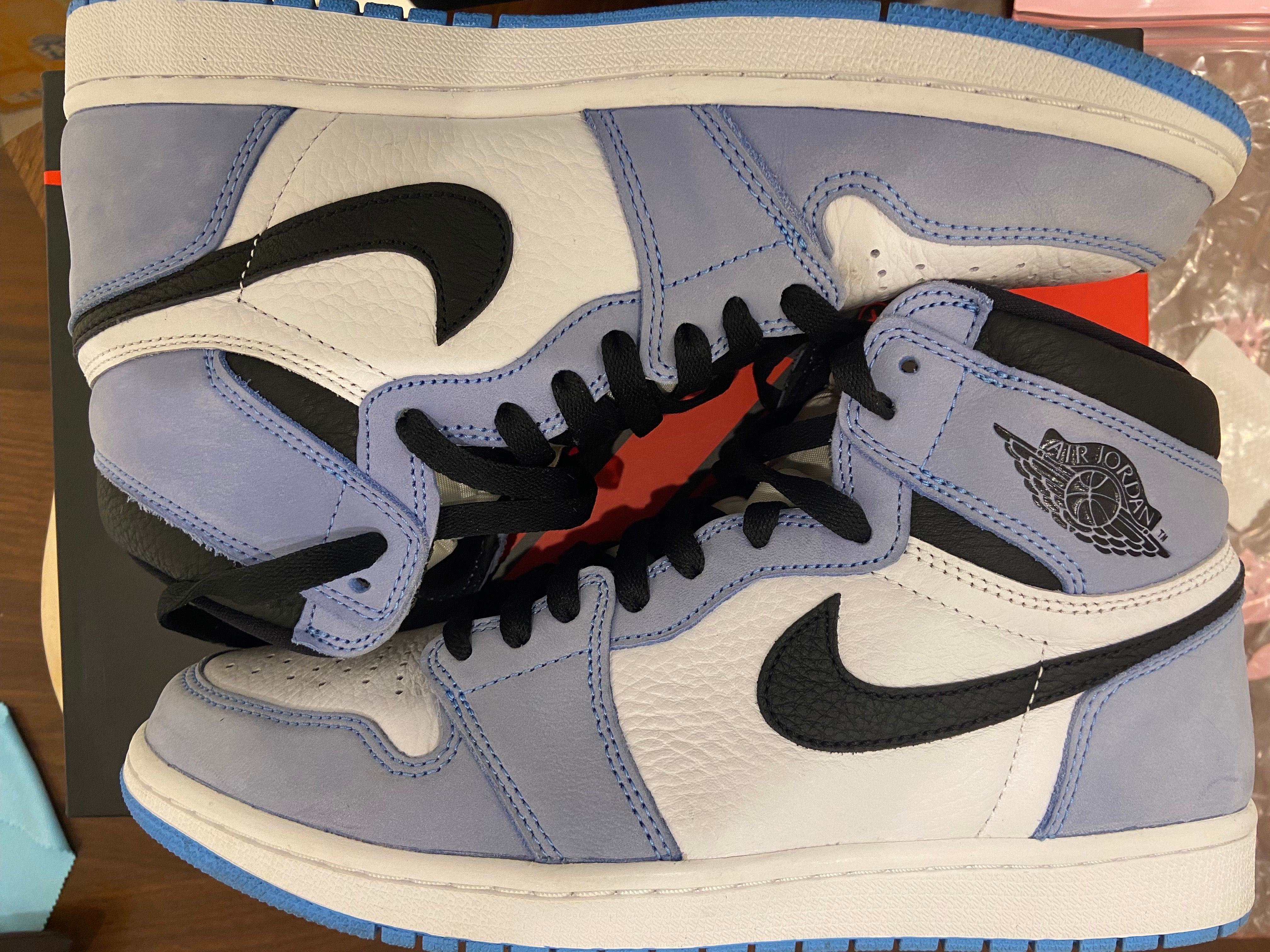 Nike Air Jordan 1 High OG "University Blue"