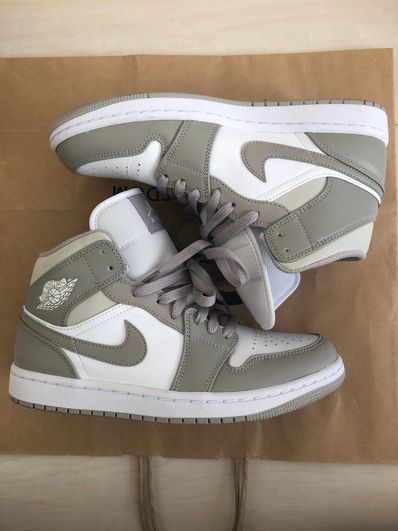 Nike Air Jordan 1 Mid "Linen"