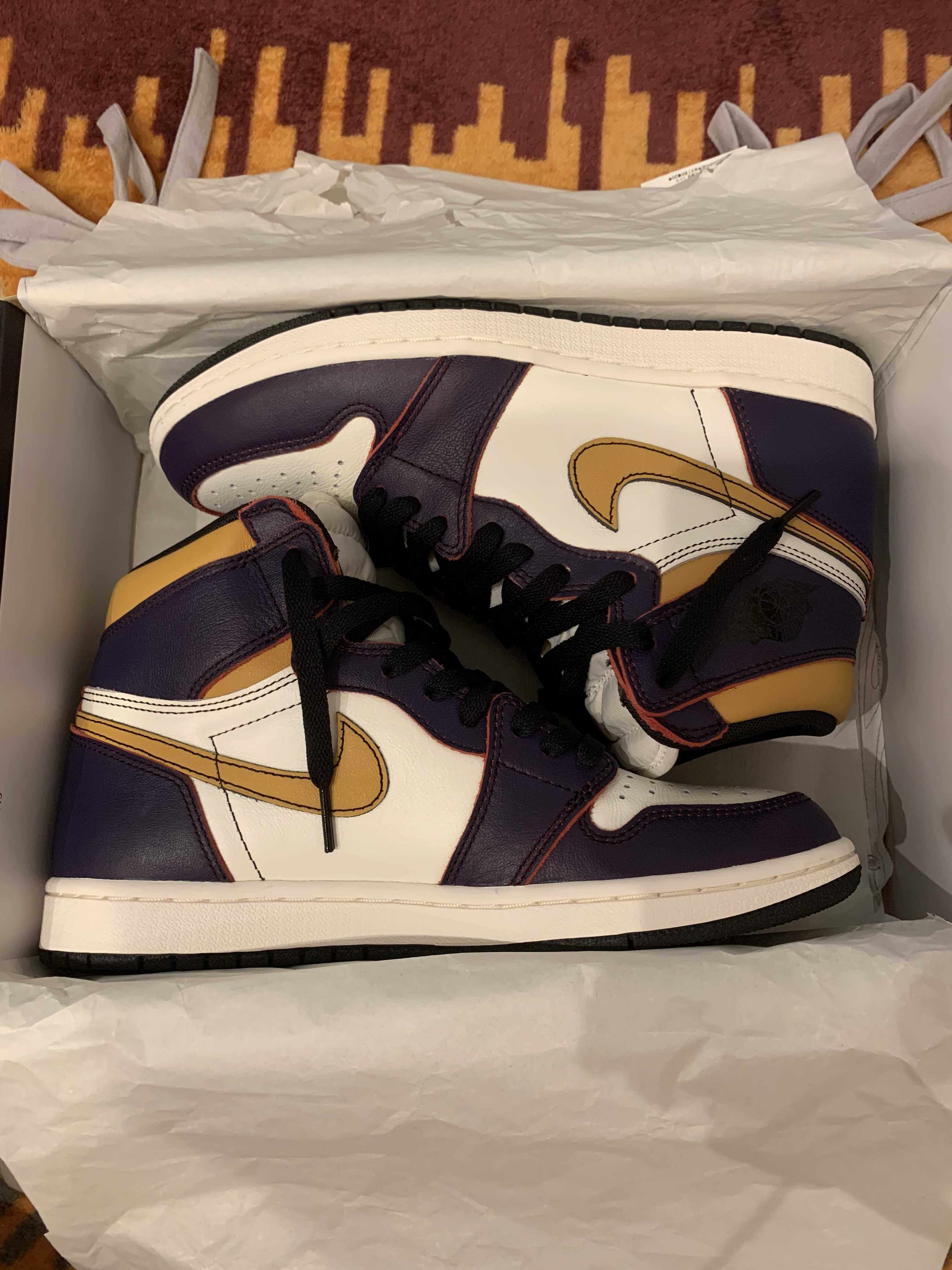 Nike SB × Air Jordan 1 Retro High "La To Chicago"  