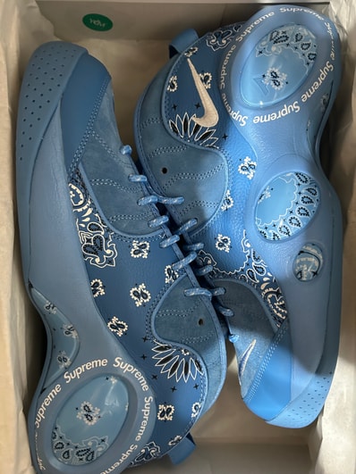 Supreme × Nike Air Zoom Flight 95 SP "University Blue/White"