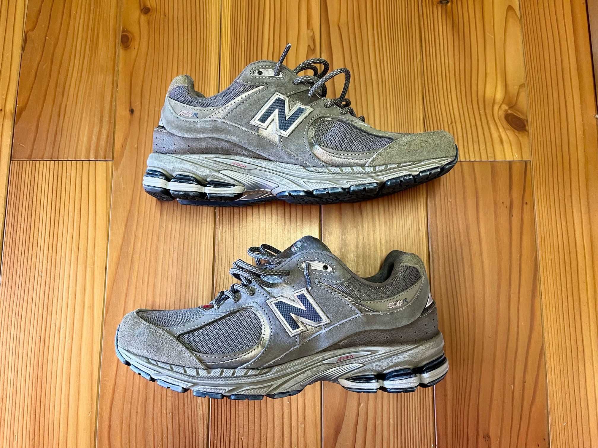 New Balance 2002R "Gray"