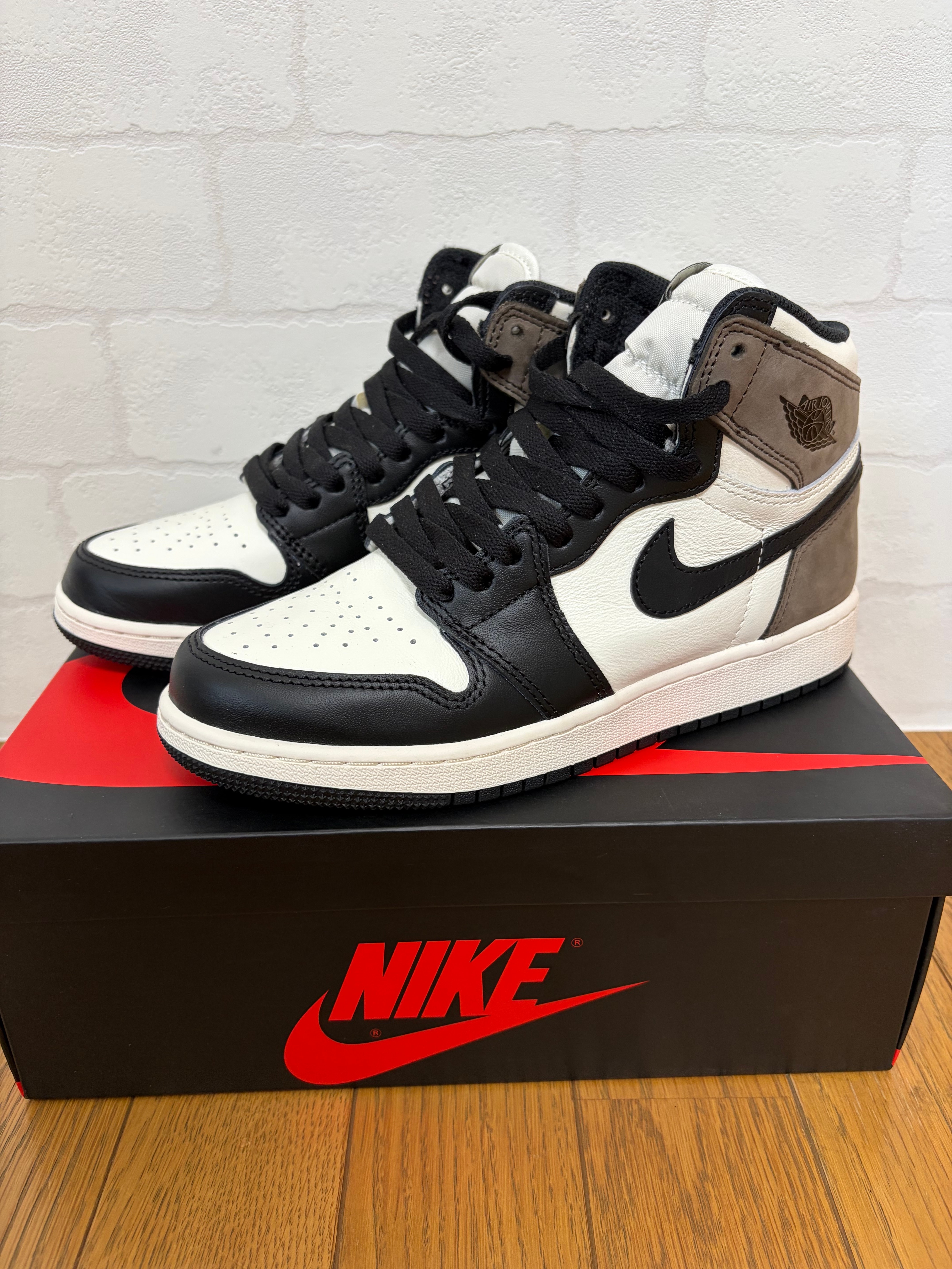 Nike GS Air Jordan 1 High OG "Sail/Dark Mocha/Black"