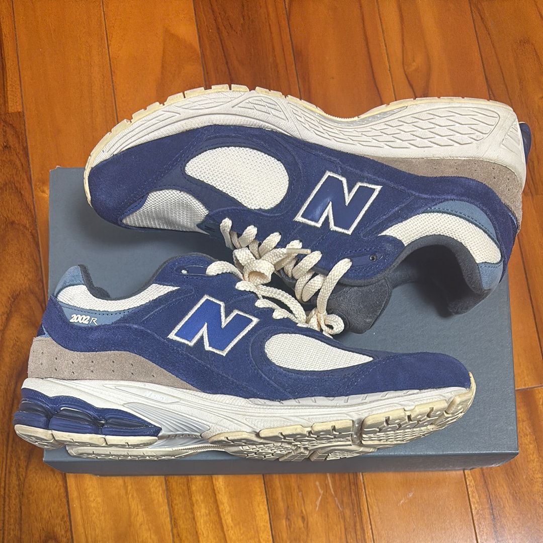 New Balance 2002R "Navy"