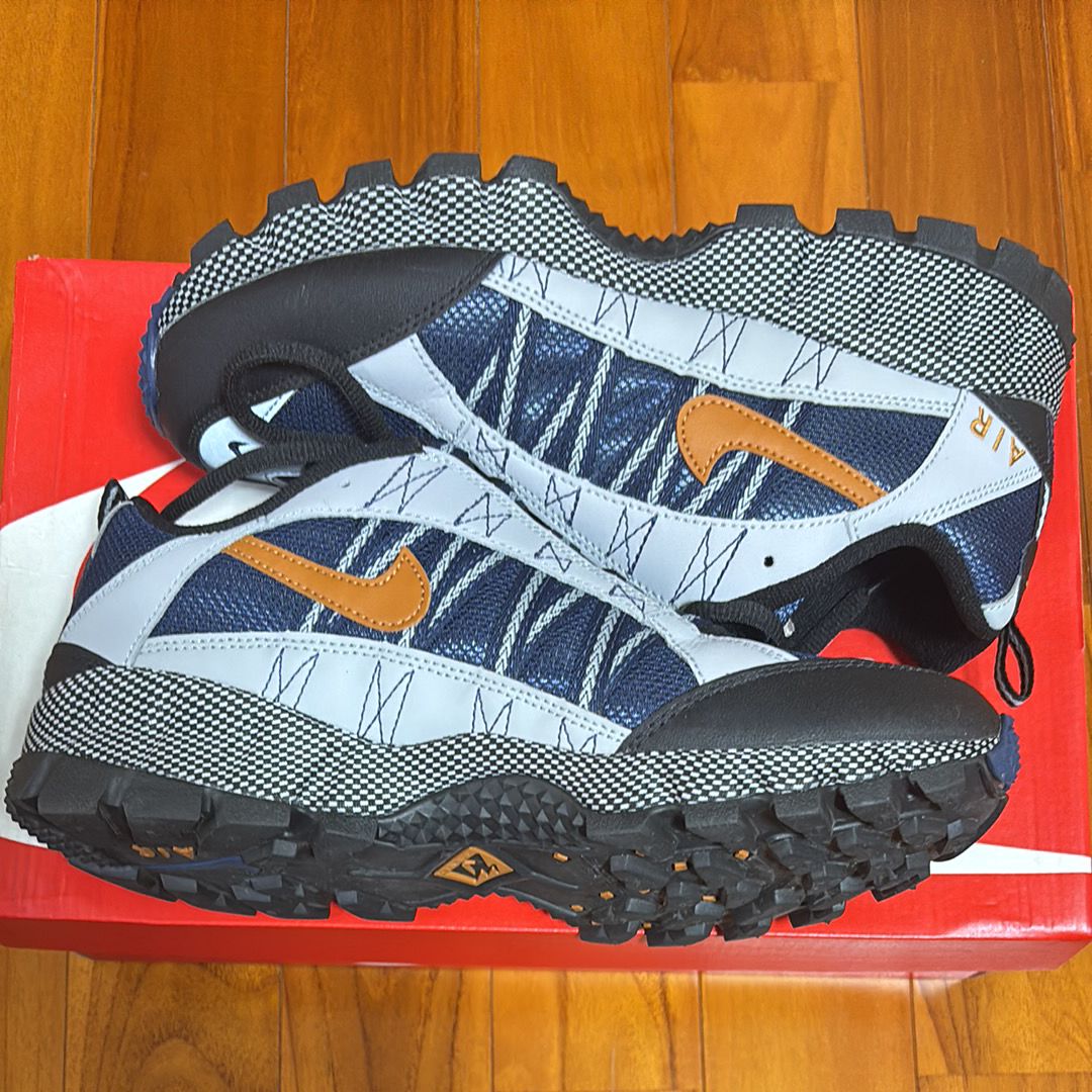 ナイキ エアフマラ "ミッドナイトネイビー アンド オブシディアン"