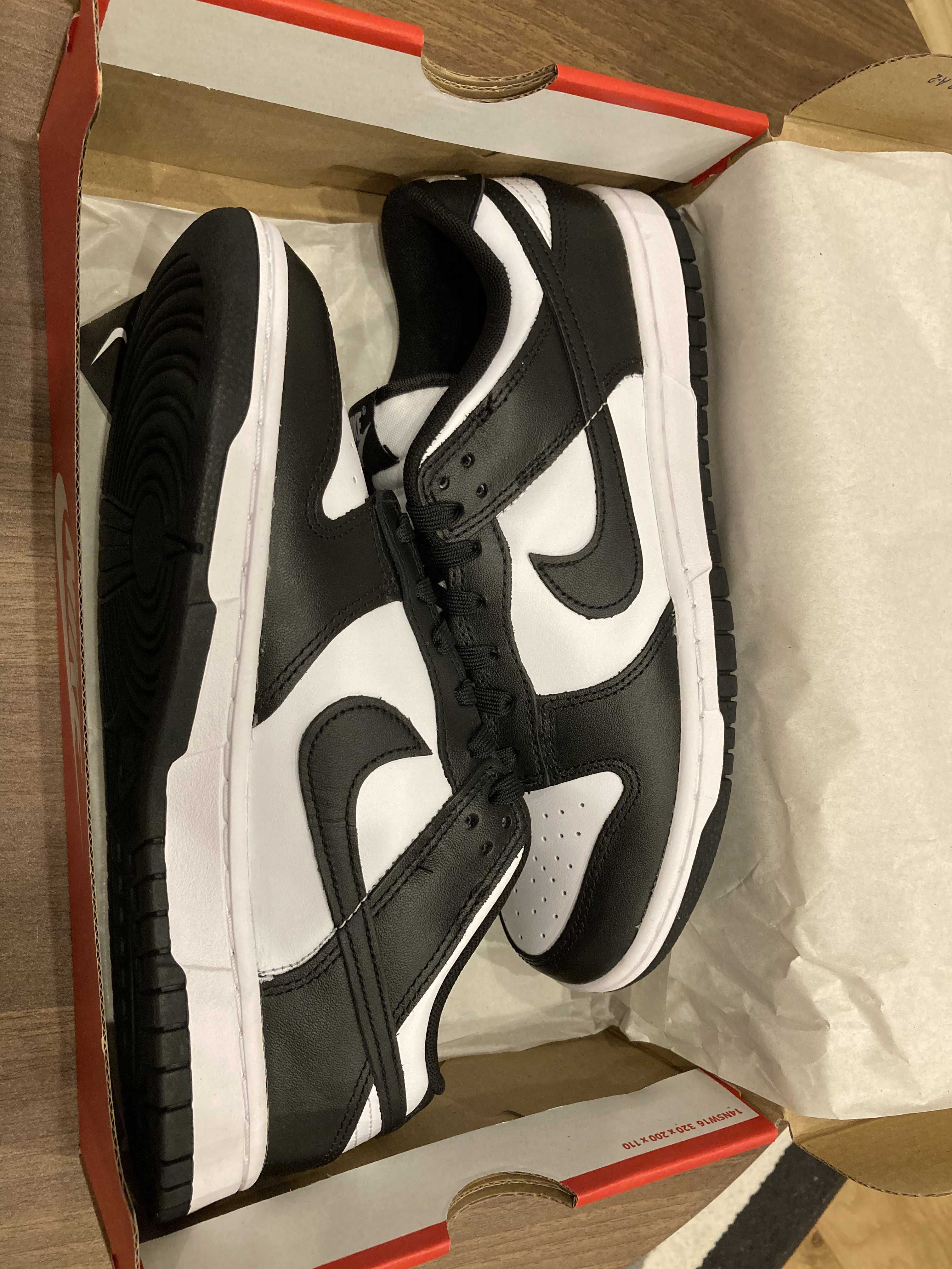 Nike Dunk Low Retro "Panda/White/Black"