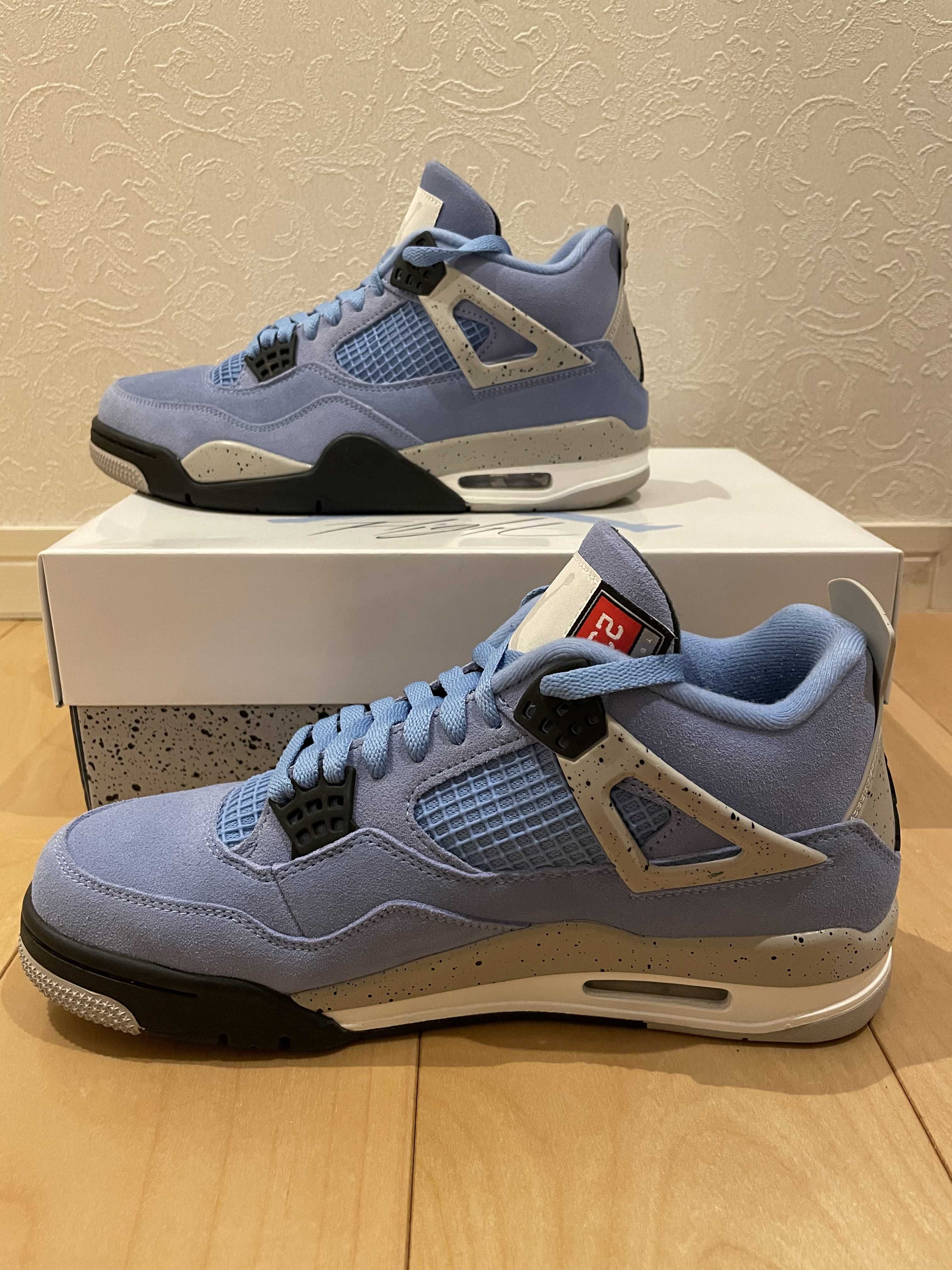 Nike Air Jordan 4 "University Blue"