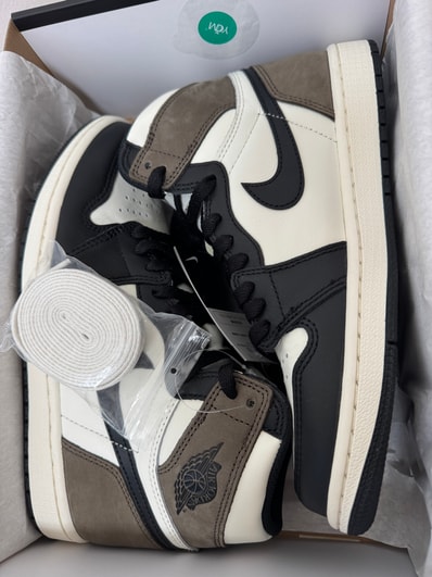 Nike Air Jordan 1 High OG "Sail/Dark Mocha/Black"