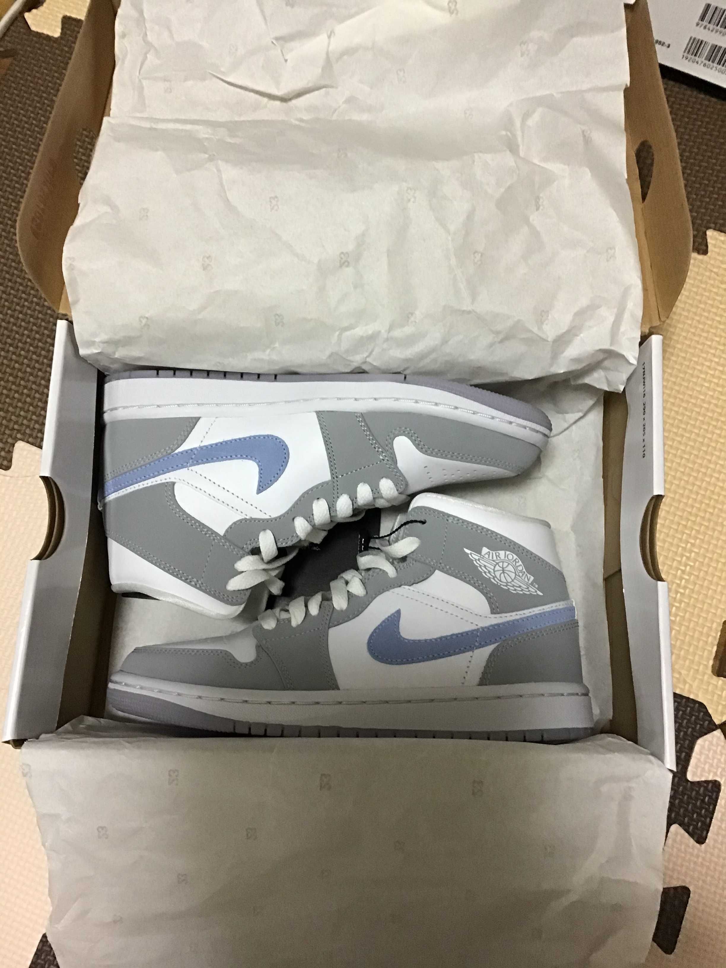 Nike Women's Air Jordan 1 Mid "Wolf Grey"