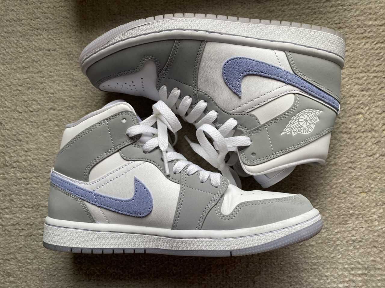Nike Women's Air Jordan 1 Mid "Wolf Grey"