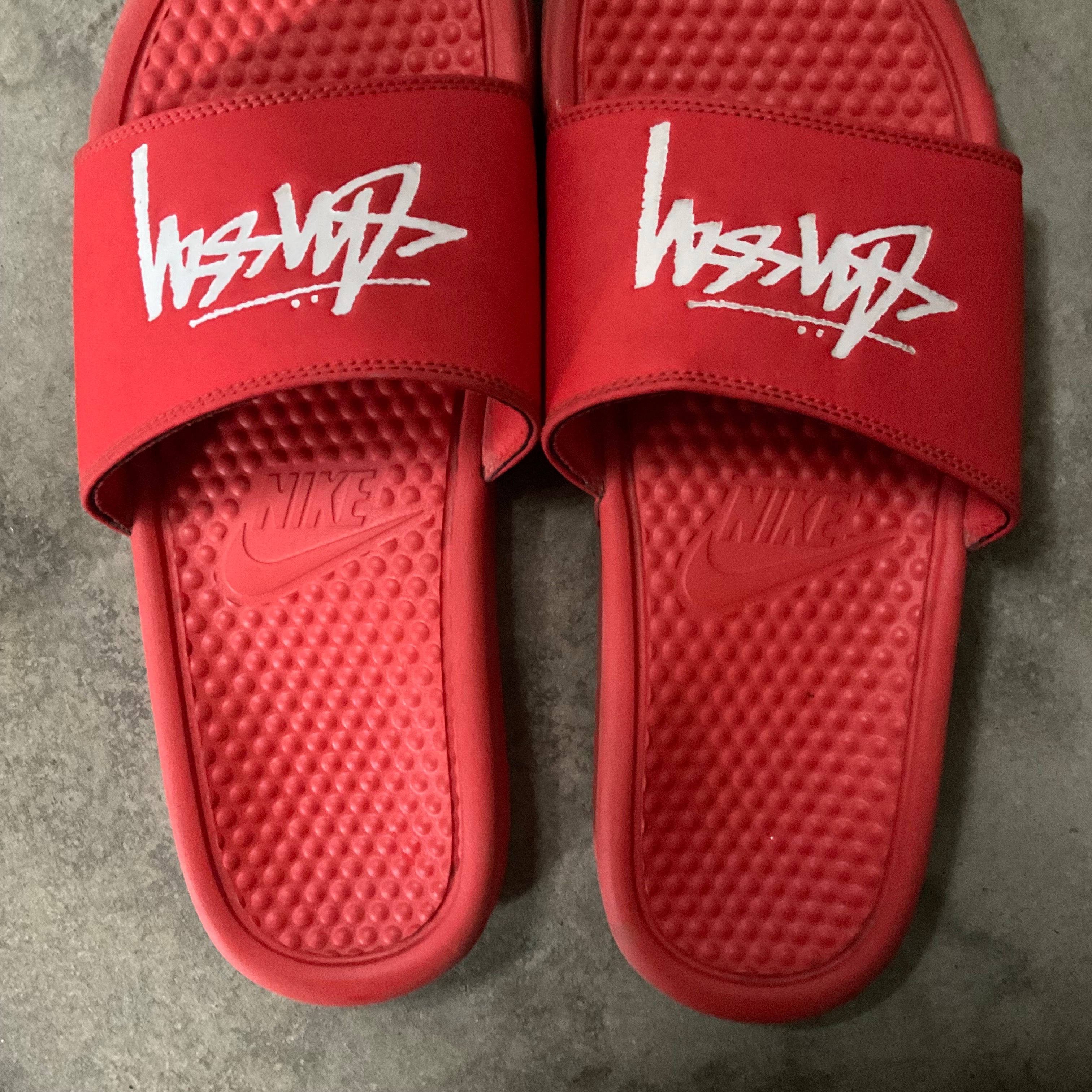 STUSSY × NIKE  BENASSI SLIDE "RED"