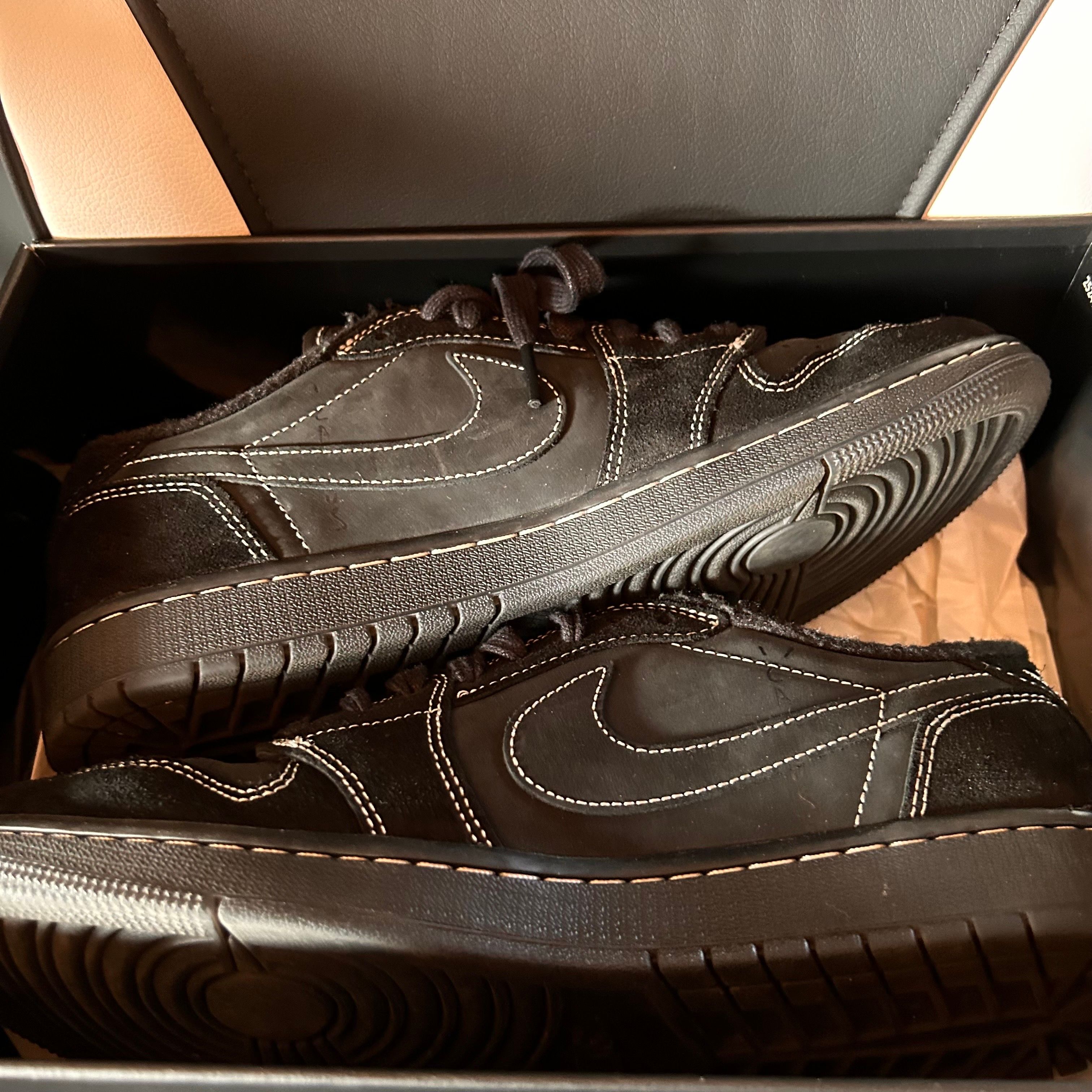 Travis Scott × Nike Air Jordan 1 Low OG SP "Black Phantom"